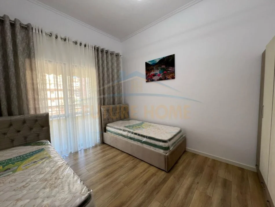 Tirane, shitet apartament 2+1+Ballkon Kati 1, 119 m² 145.000 € (Unaza e Re)