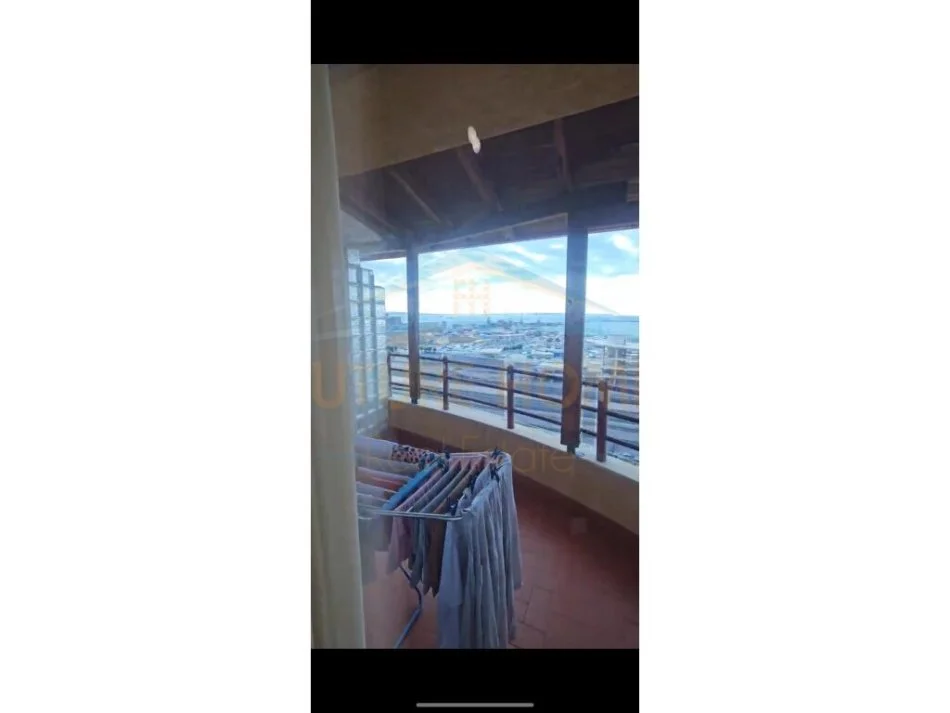 Durres, shitet apartament duplex 2+1+Ballkon Kati 10, 195 m² 205.000 € (durres stacioni i trenit)