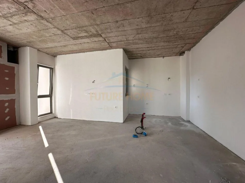 Tirane, shitet apartament 2+1 Kati 2, 126 m² 377.000 € (Liqeni i Thate)