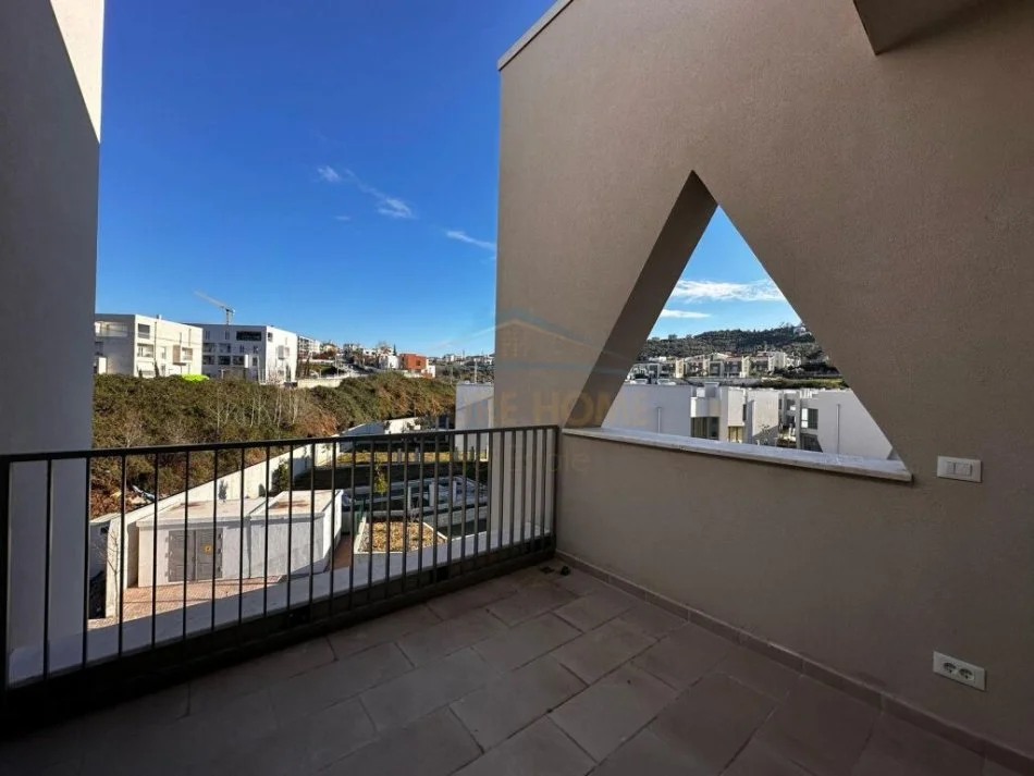 Tirane, shitet apartament 2+1 Kati 2, 126 m² 377.000 € (Liqeni i Thate)