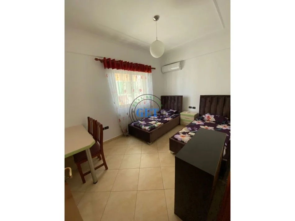 Durres, jepet me qera apartament 2+1 Kati 5, 94 m² 400 € (Shkembi i Kavajes, Durres)