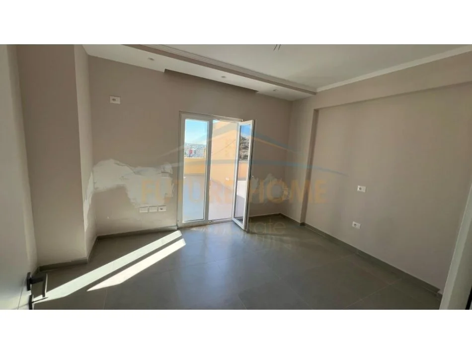 Durres, shitet apartament+verande | Penthouse 3+1 Kati 10, 215 m² 190.000 € 