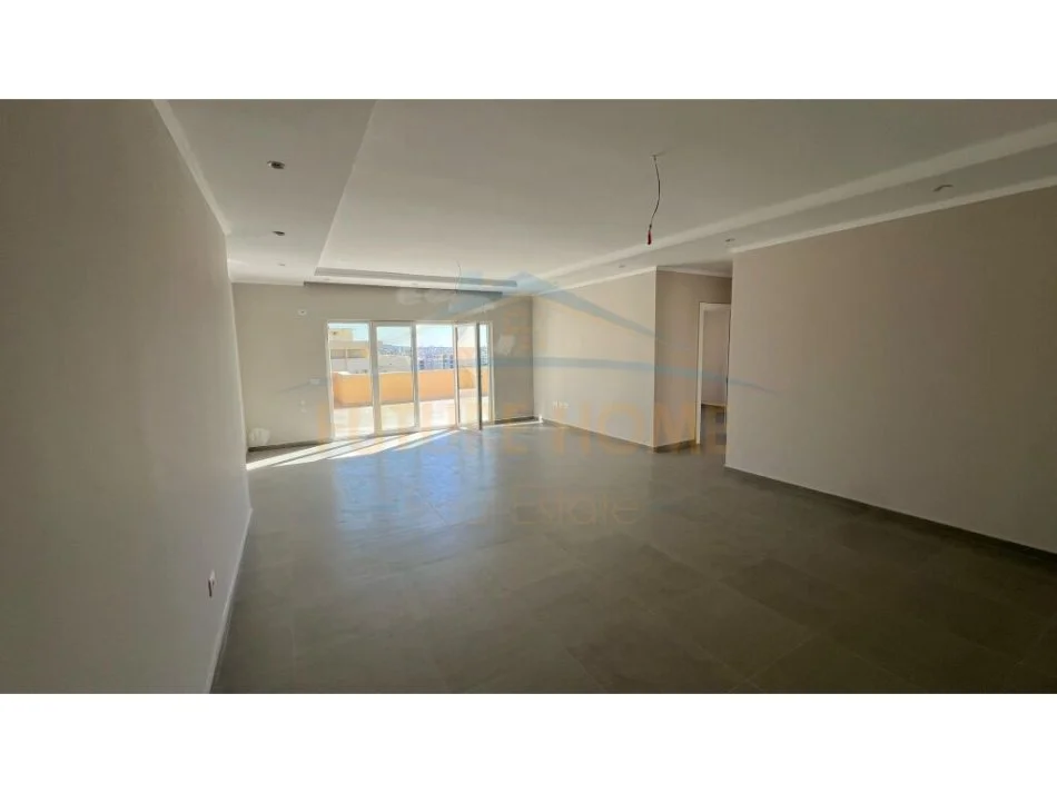 Durres, shitet apartament+verande | Penthouse 3+1 Kati 10, 215 m² 190.000 € 