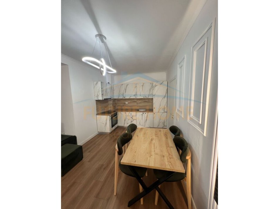 Durres, shitet apartament 1+1+Ballkon Kati 2, 65 m² 76.000 €