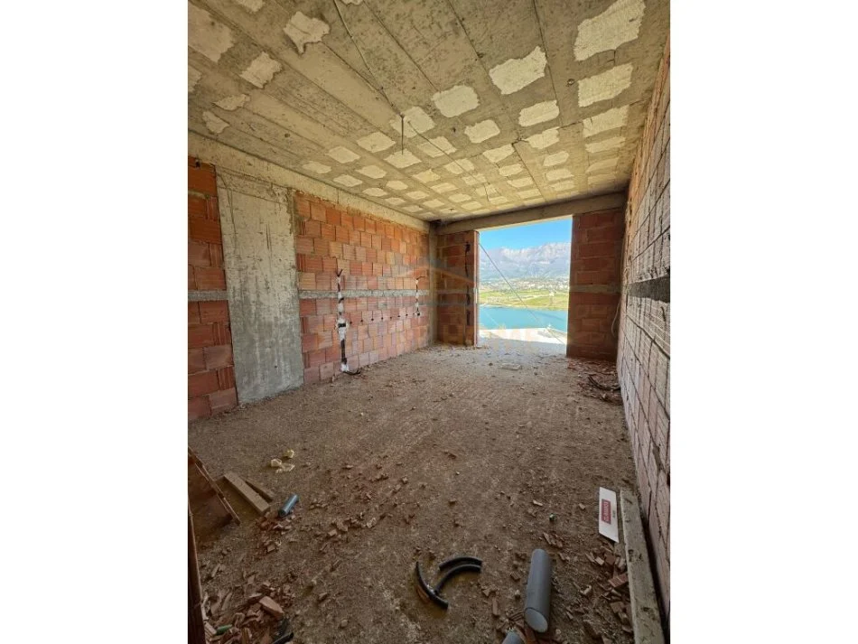 Tirane, shitet Vile Kati 0, 353 m² 450.000 € (Swan Residence , Farke)