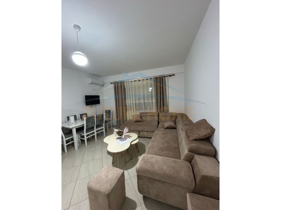 Tirane, jepet me qera 2+1 Kati 2, 95 m² 420 € (Rruga Shefqet Kuka, Fresk, Tiranë.)
