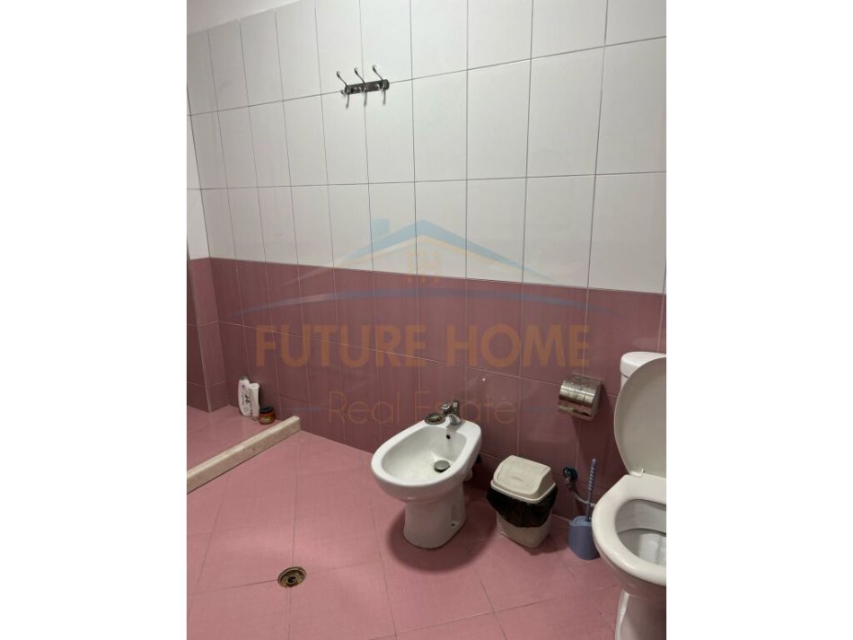 Tirane, jepet me qera 2+1 Kati 2, 95 m² 420 € (Rruga Shefqet Kuka, Fresk, Tiranë.)