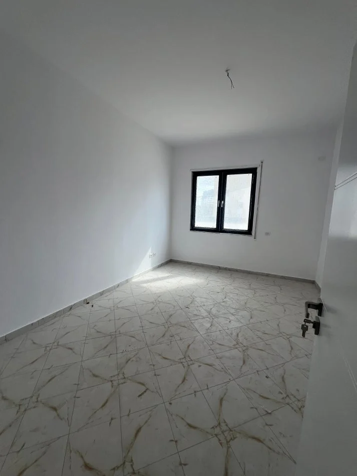 Durres, shitet apartament 2+1 Kati 3, 112 m² 380.000 € (VOLLGA DURRES)