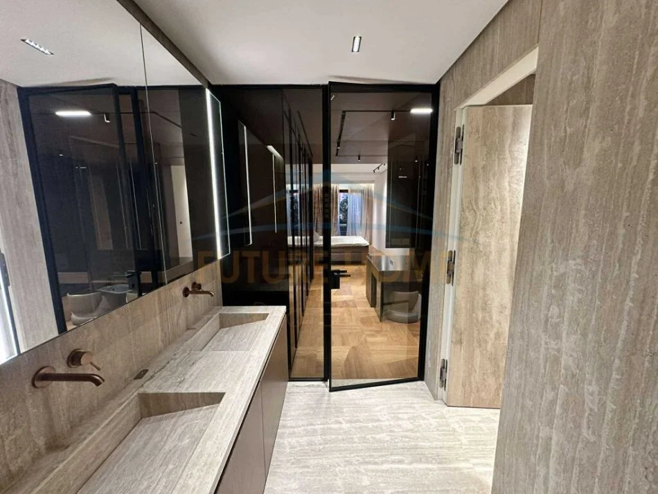 Tirane, shitet apartament 2+1 , 211 m² 1.290.000 € (Lion Park 1, Rruga e Elbasanit)