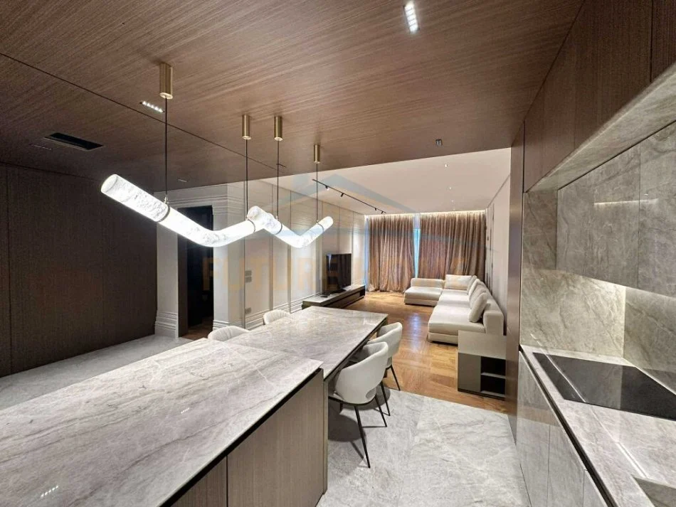 Tirane, shitet apartament 2+1+Ballkon Kati 6, 211 m² 1.290.000 € (Rruga e Elbasanit)