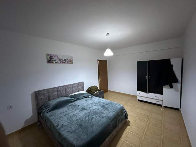 Tirane, jepet me qera apartament 2+1+BLK Kati 3, 65 m² 400 Euro (vangjel capo)