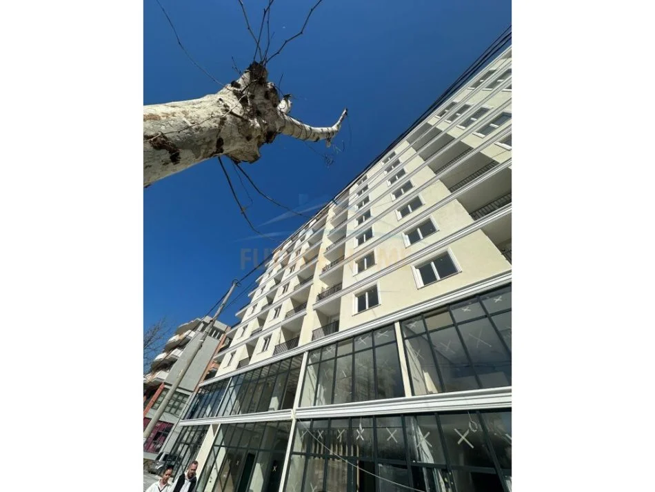 Tirane, shitet apartament 2+1 Kati 7, 93 m² 79.400 € (Kamez)