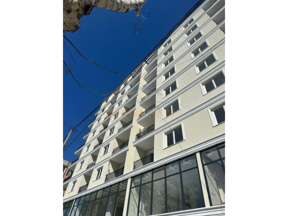 Tirane, shitet apartament 2+1 Kati 7, 93 m² 79.400 € (Kamez)