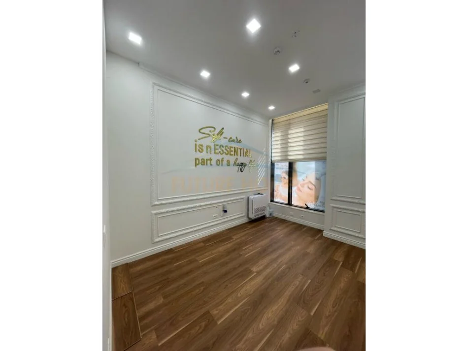 Tirane, jepet me qera zyre Kati 1, 68 m² 700 € (Myslym Shyri)