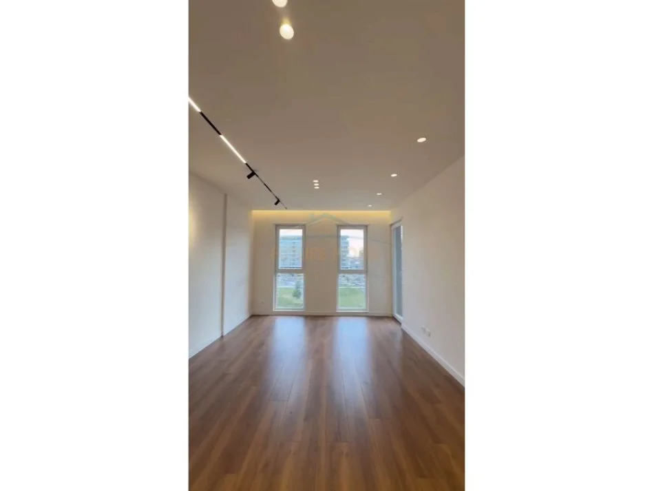 Tirane, jepet me qera apartament 1+1 Kati 4, 96 m² 450 € (QTU)