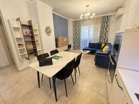 Tirane, shitet apartament 2+1 Kati 5, 92 m² 165.000 € (unaza e re)
