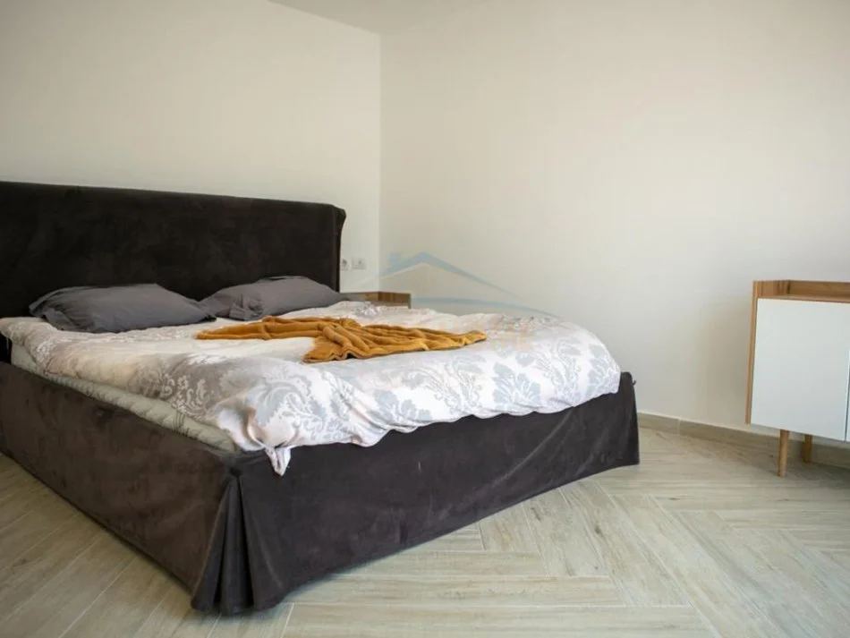 Tirane, shitet apartament 2+1 Kati 5, 324 m² 600.000 € (Liqeni i Thate)