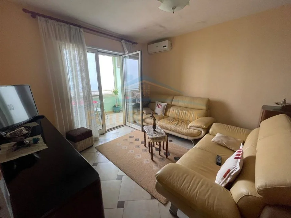 jepet me qera 2+1+Ballkon Kati 11, 85 m² 500 € (vollga)