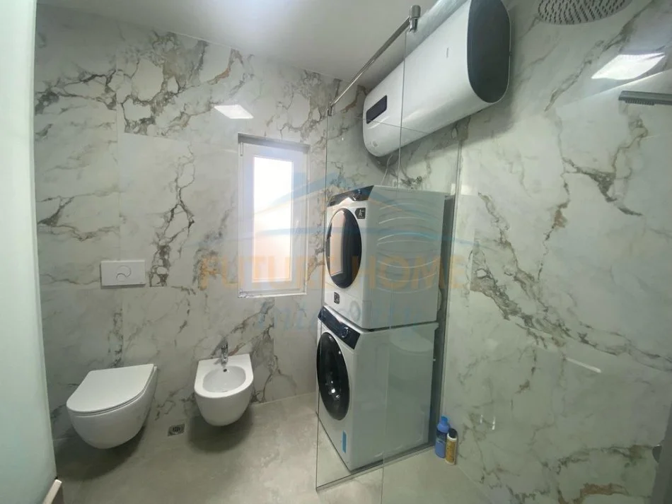 Tirane, jepet me qera apartament 1+1 Kati 2, 80 m² 500 € (Rruga Mihal Grameno)