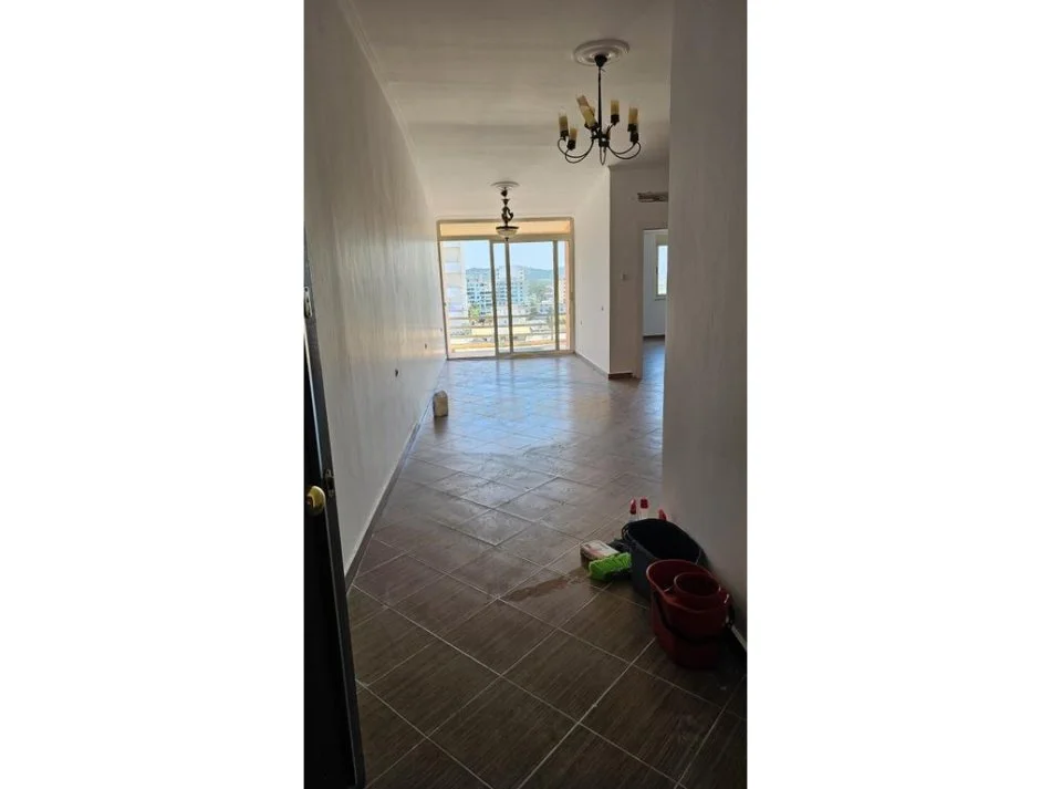 Durres, shitet apartament 1+1+Ballkon Kati 8, 80 m² 80.000 € (plazh iliria)