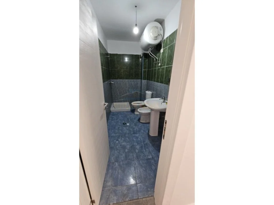 Durres, shitet apartament 1+1+Ballkon Kati 8, 80 m² 80.000 € (plazh iliria)