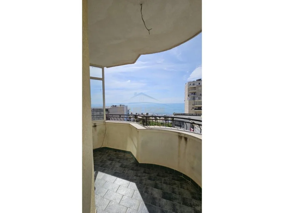 Shqiperi, jepet me qera apartament 2+1+Ballkon Kati 7, 90 m² 500 € (vollga)