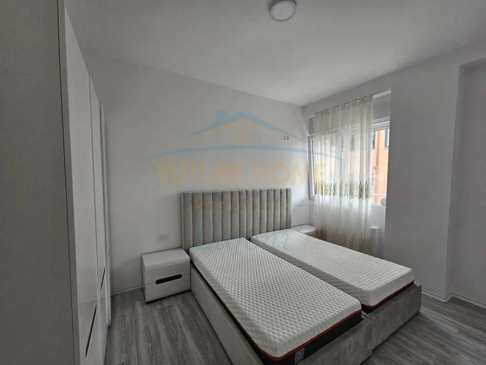 Tirane, shitet apartament 3+1 Kati 3, 144 m² 350.000 € (Liqeni i Thate)