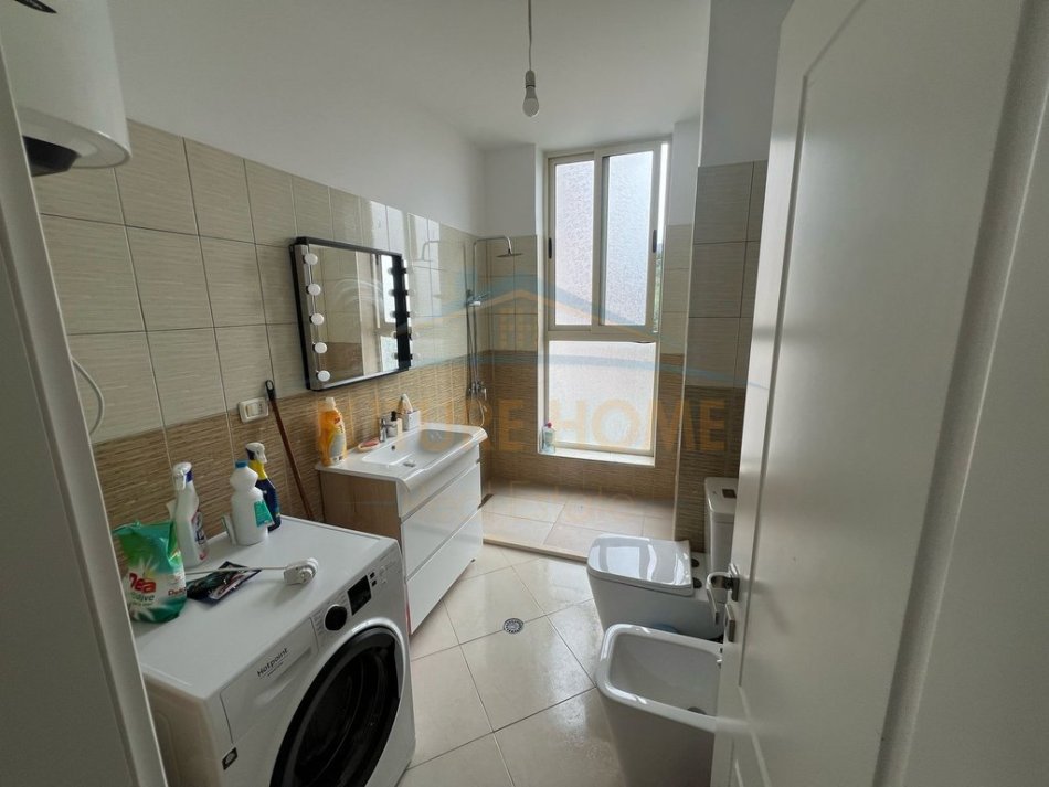 Tirane, jepet me qera apartament 2+1 Kati 3, 106 m² 500 € (Rruga Muhamet Deliu)