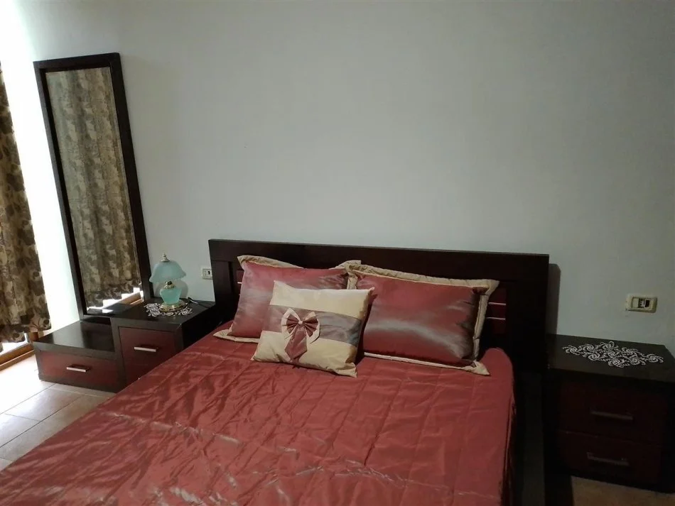 Durres,JEPET ME QERA apartament 1+1 Kati 7, 100 m² (PLAZH DURRES SHKOLLA BAJRAM CURRI)