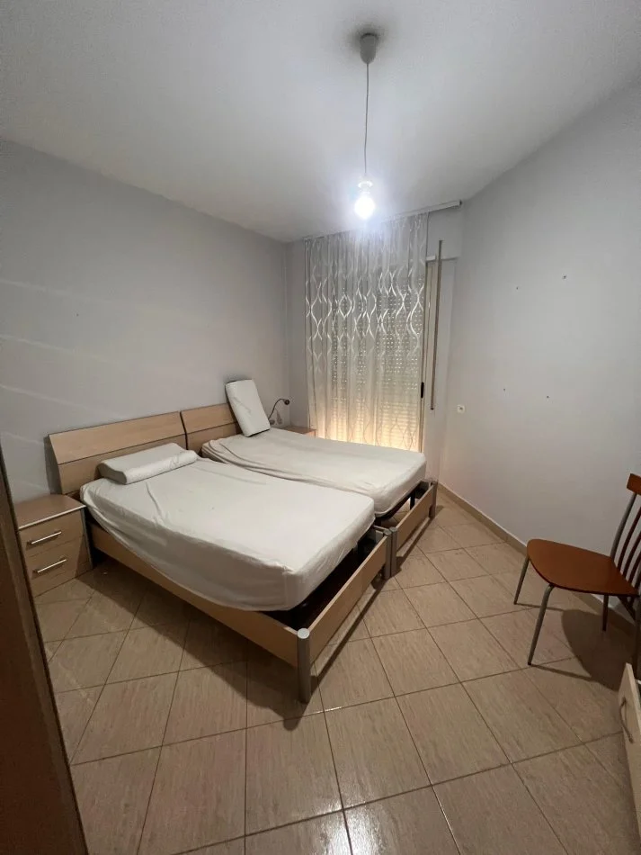 Tirane, jepet me qera apartament 1+1 Kati 7, 70 m² 500 € (QIRA APARTAMENT 1+1 SELVIA!)