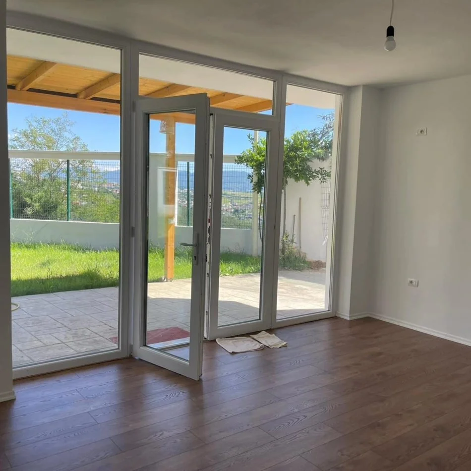 Tirane, shitet apartament 3+1+Ballkon , 140 m² 199.000 € (Dajt)