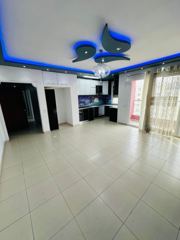 Tirane, shes apartament 2+1+Ballkon Kati 8, 77 m² 135.000 € (Astir)