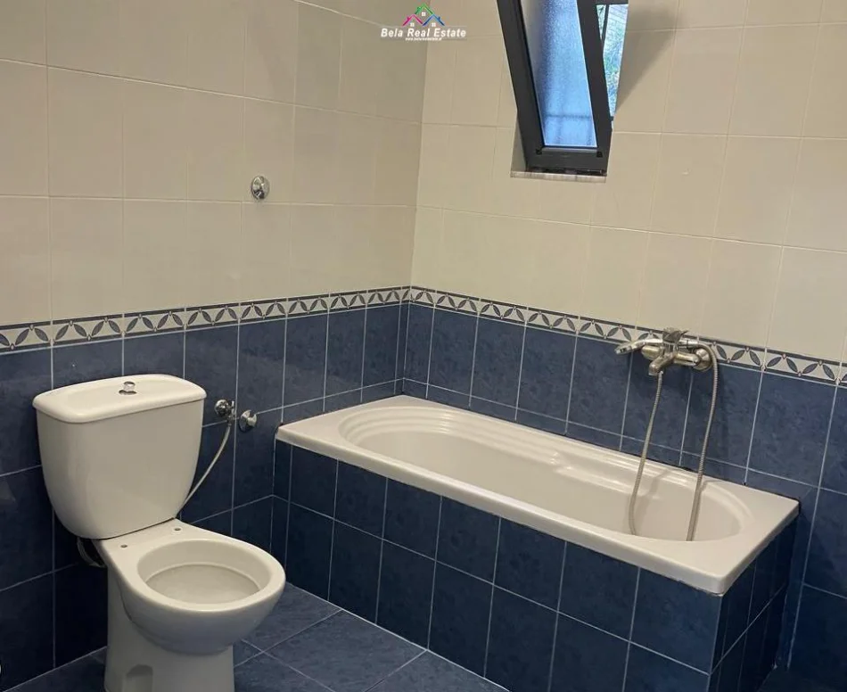 Tirane, jepet me qera zyre Kati 1, 65 m² 420 € (don bosko)