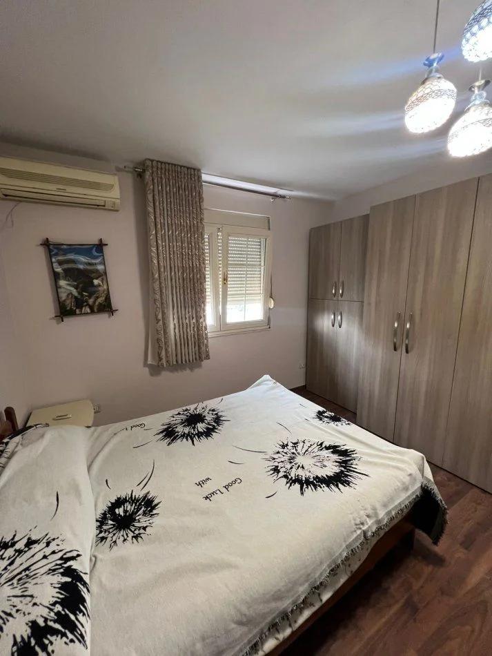 Tirane, jepet me qera apartament 3+1+Aneks+Ballkon Kati 6, 140 m² 600 € (21 DHJETORI)