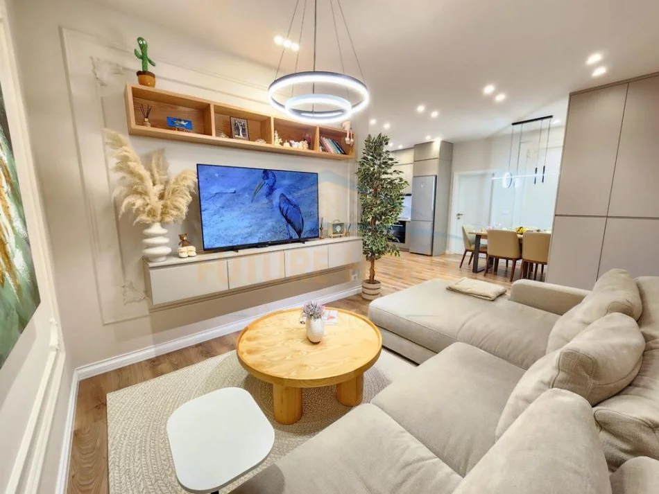 Durres, shitet apartament 2+1 Kati 6, 90 m² 130.000 € (Plazhi Iliria, Durres)