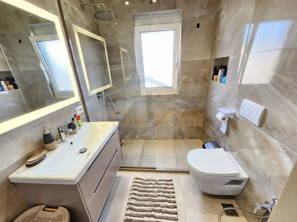 Plazh Iliria, shitet apartament 2+1 Kati 6, 90 m² 130.000 € (Durres)