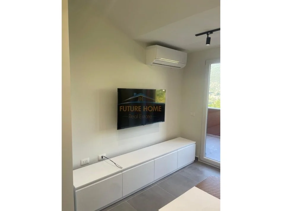 Shqiperi, jepet me qera apartament 1+1+Ballkon Kati 5, 65 m² 400 € (FRESK, PRANE RESTORANT 2 LUANET)