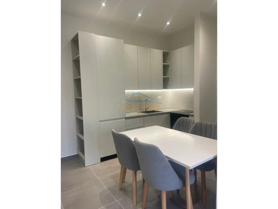 Shqiperi, jepet me qera apartament 1+1+Ballkon Kati 5, 65 m² 400 € (FRESK, PRANE RESTORANT 2 LUANET)