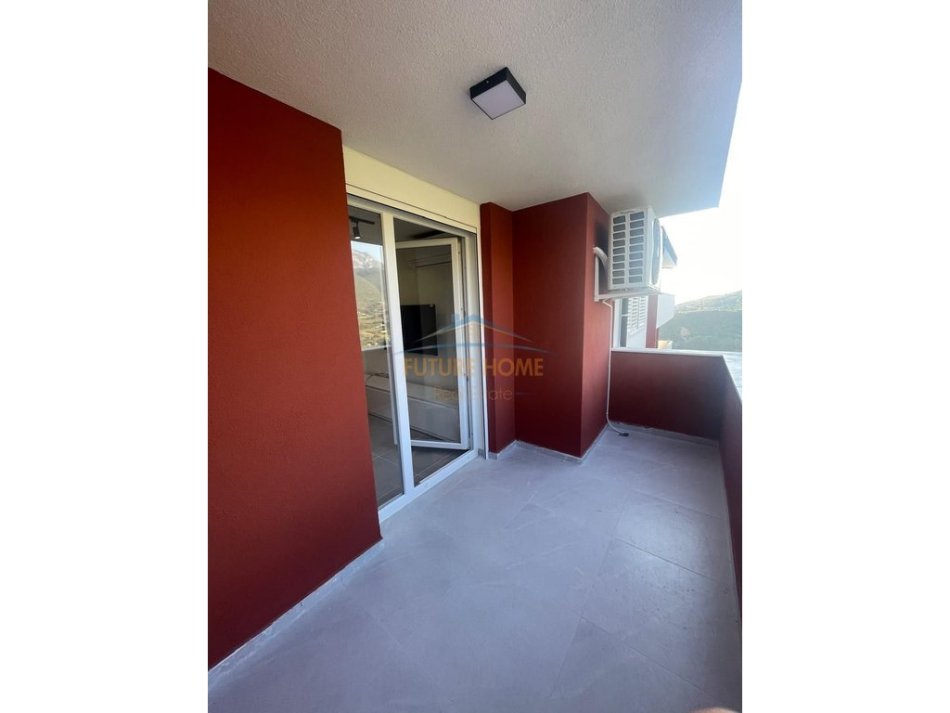 Tirane, jepet me qera 1+1 Kati 5, 65 m² 400 € (Fresk)