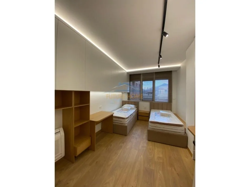 Tirane, jepet me qera apartament 2+1 Kati 2, 100 m² 1.000 € (Kopshti Zoologjik)