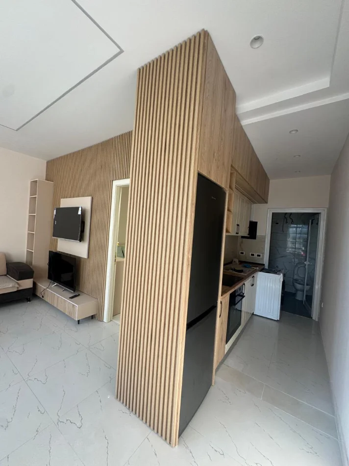 Tirane, jepet me qera apartament 1+1 Kati 1, 65 m² 450 € (Rrethi i Freskut prane Bar Stockholm)
