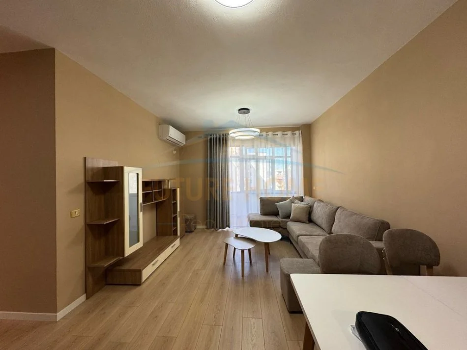 Tirane, shitet apartament 2+1 Kati 7, 99 m² 135.000 € (prane pasticeri Nela 6, Yzberisht)