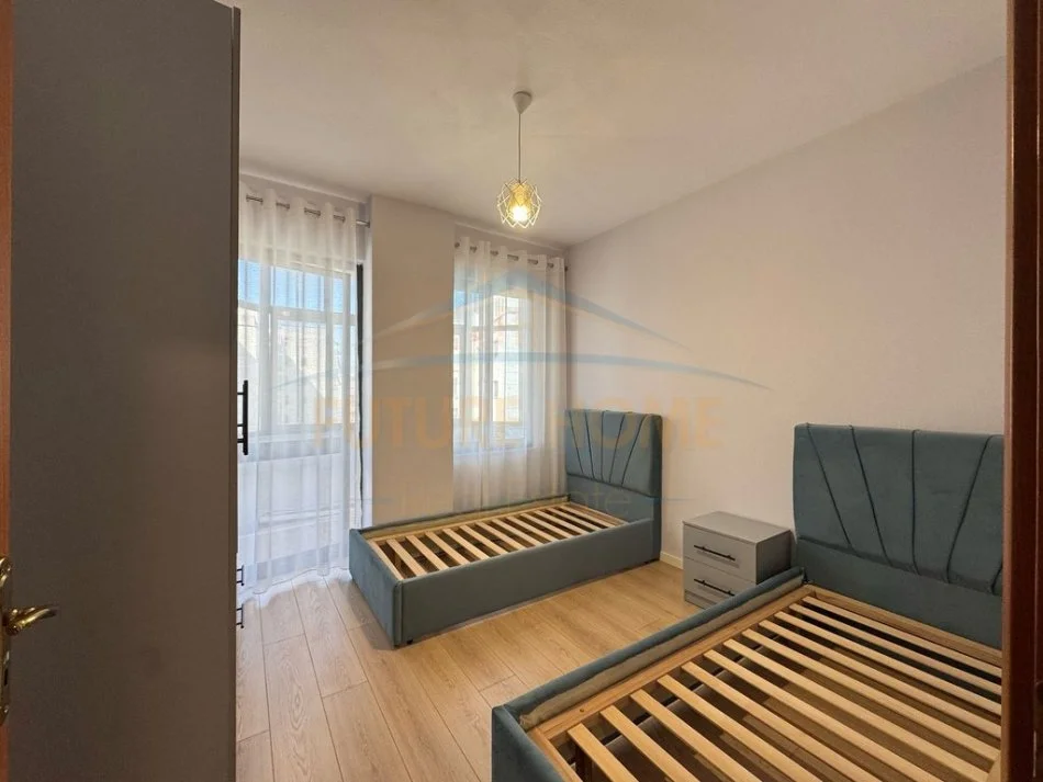 Tirane, shitet apartament 2+1 Kati 7, 99 m² 135.000 € (prane pasticeri Nela 6, Yzberisht)