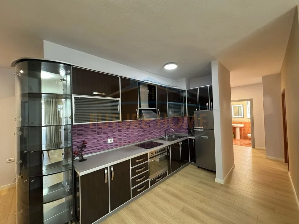 Tirane, shitet apartament 2+1 Kati 7, 99 m² 135.000 € (prane pasticeri Nela 6, Yzberisht)