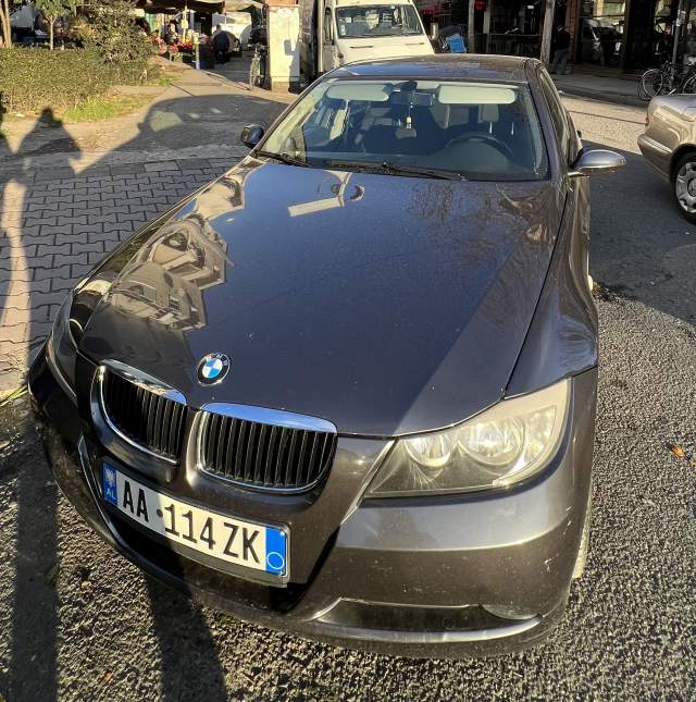 Tirane, shes makine BMW 320 Viti 2008, 6.500 Euro