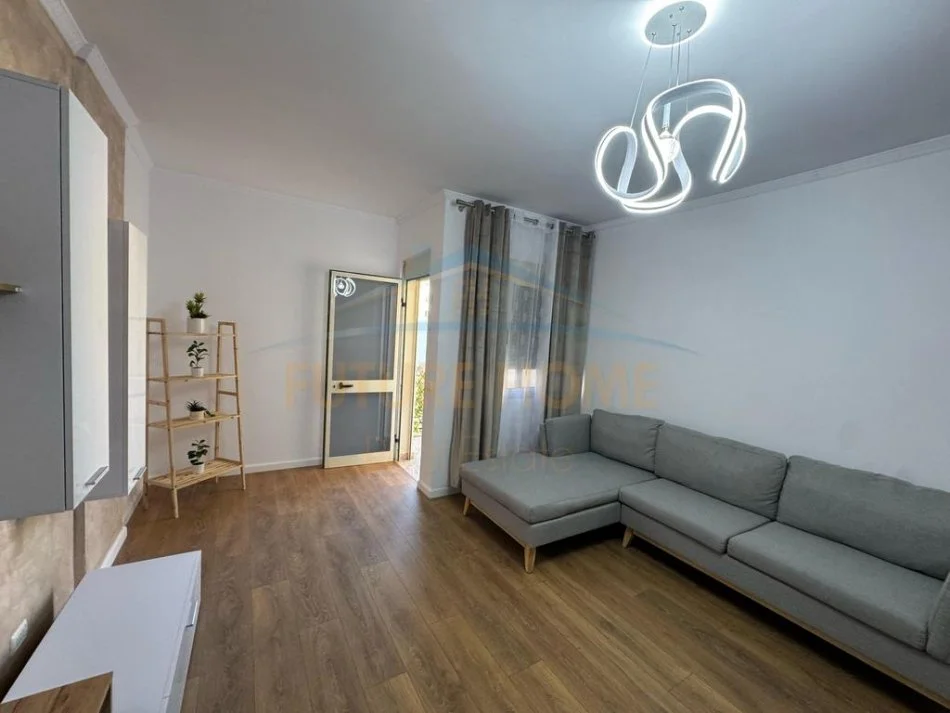 Durres, shitet apartament 1+1+Ballkon Kati 5, 80 m² 109.000 € (Plazh Iliria, Durres)