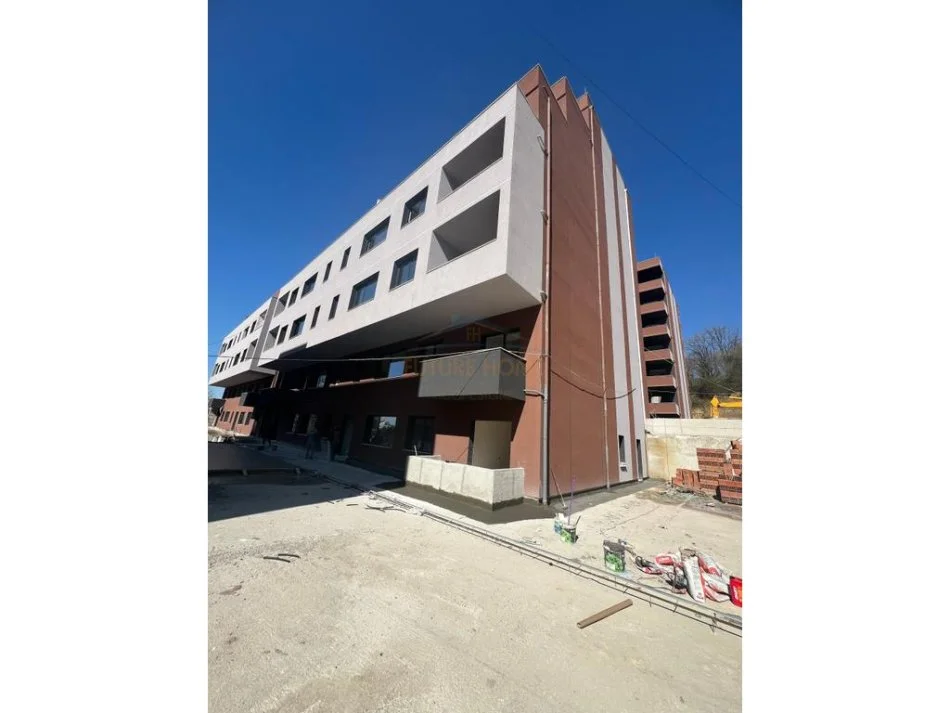 Tirane, shitet apartament 2+1 Kati 2, 124 m² 205.000 € (Rruga e Elbasanit)