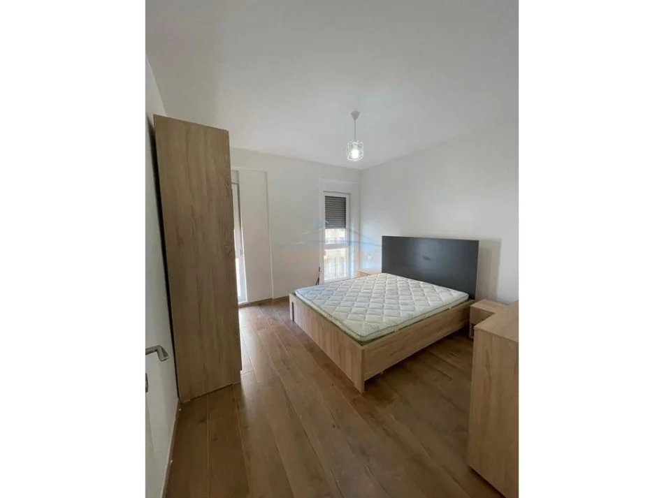 Tirane, shitet apartament 3+1 Kati 3, 116 m² 210.000 € (PROFARMA XHANFIZE KEKO)