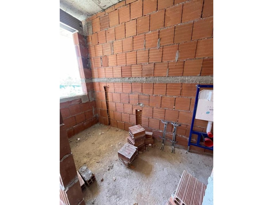Tirane, shitet apartament 2+1 , 131 m² 226.111 € (Liqeni i Thate)