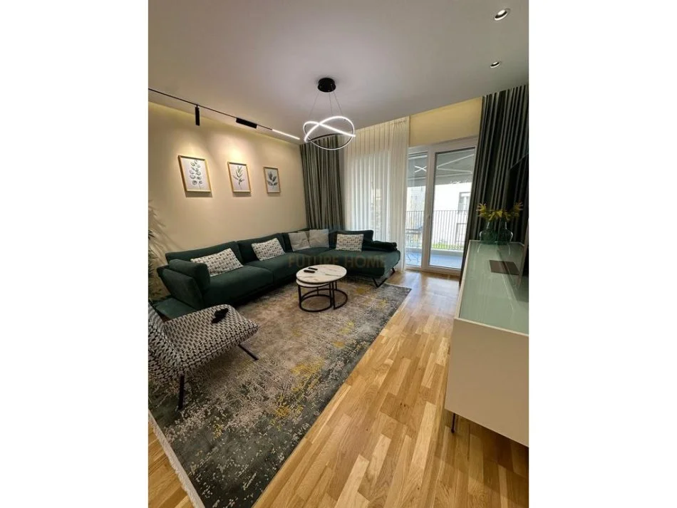 Tirane, shitet apartament 2+1+Ballkon Kati 0, 92 m² 249.000 € (Liqeni i Thate)